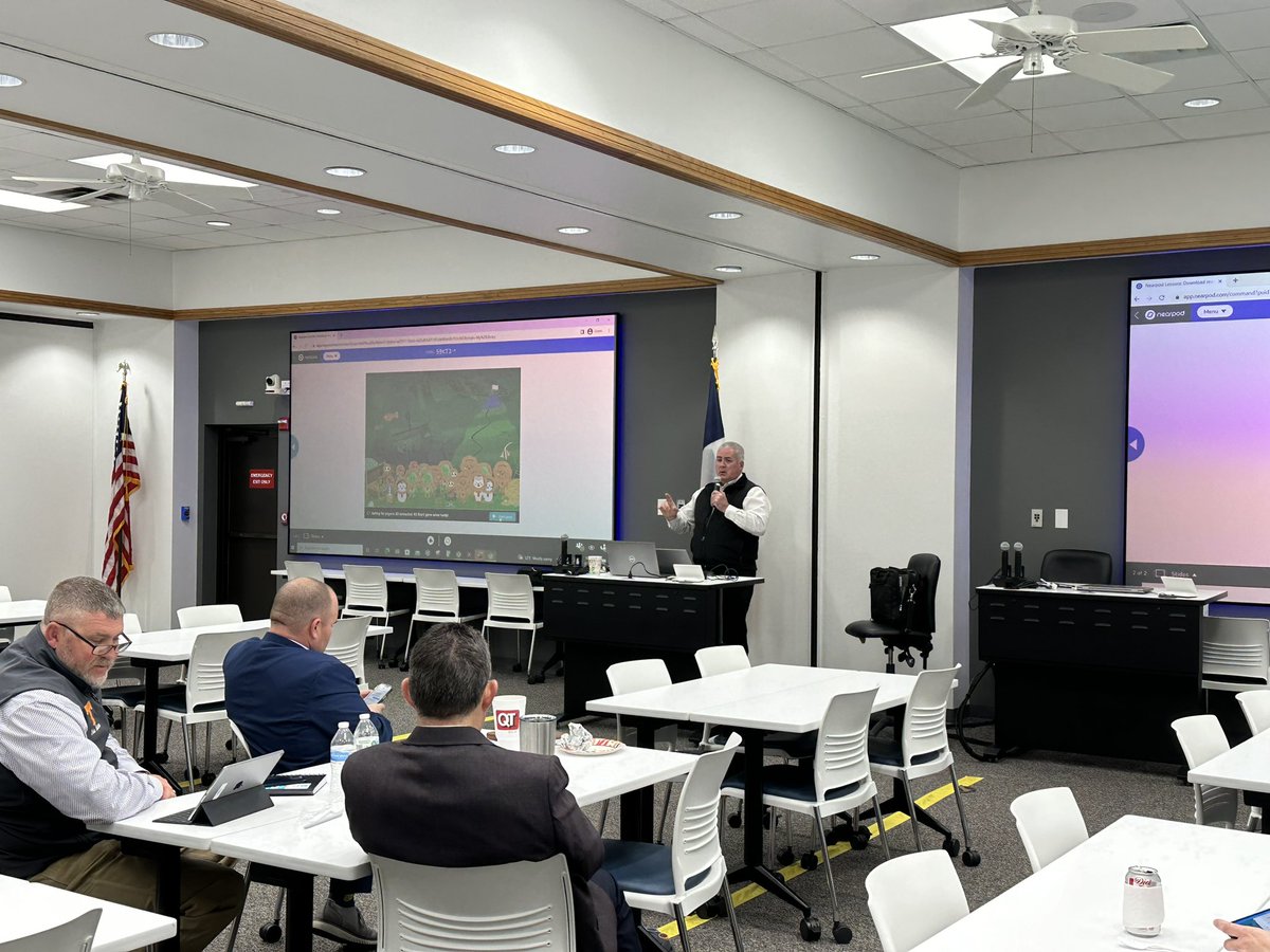 Thank you to Ryder Appleton, <a href="/Mexia_ISD/">Mexia ISD</a> Superintendent, for leading the <a href="/Region12/">Region</a> Superintendent Leadership Academy this morning. Great conversation around personnel topics using Nearpod. <a href="/Region12Leaders/">ESC 12 Leaders</a>