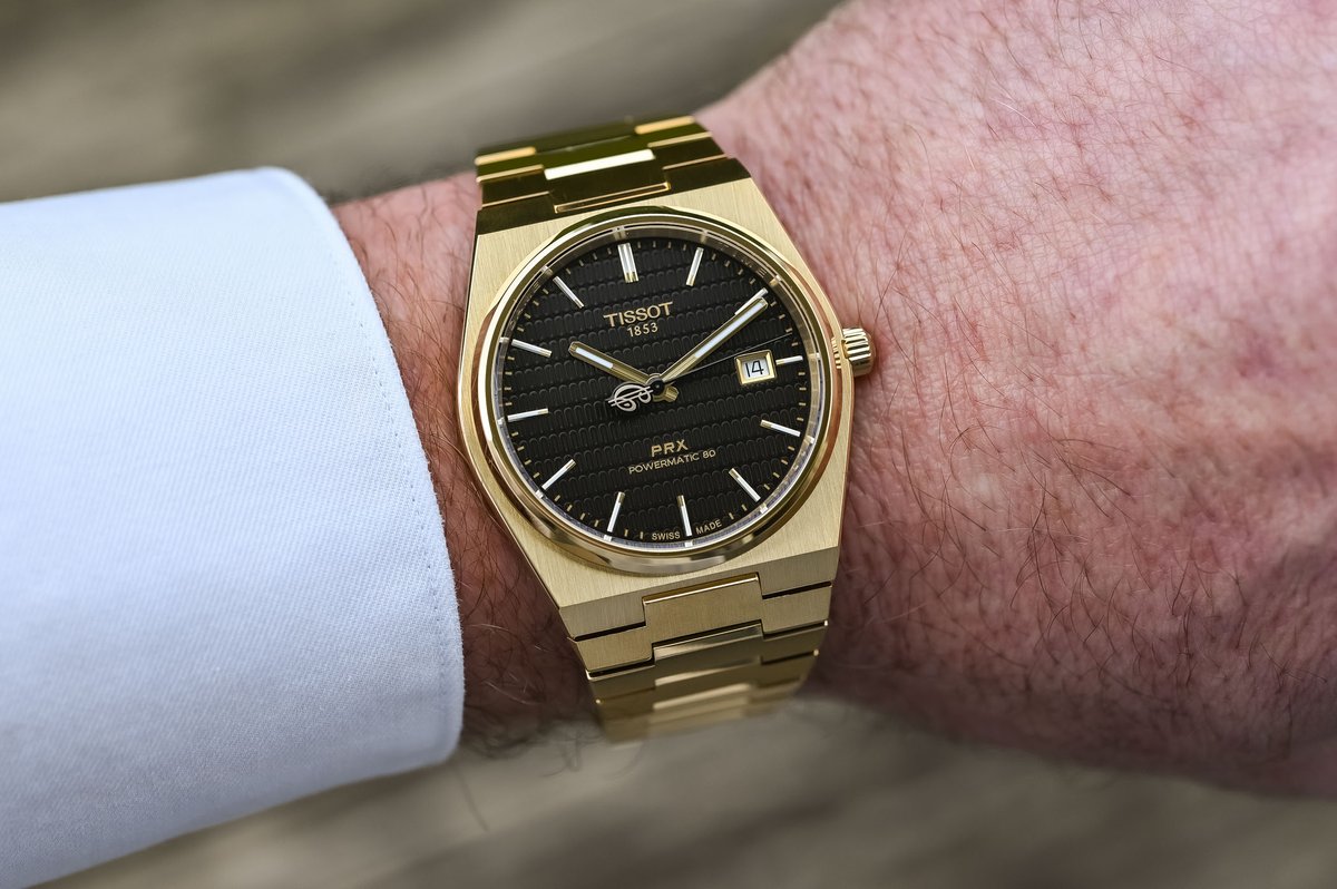 MONOCHROMEwatch's tweet photo. NBA All-Star Damian Lillard teams up with @TISSOT for a special PRX.
At first glance, the watch may appear similar to last year's gold model. But several distinctions set the two apart – all inspired by Lillard's two passions – sports and music.
Details: https://t.co/Bh3jOt9aWd https://t.co/270LuHipMy