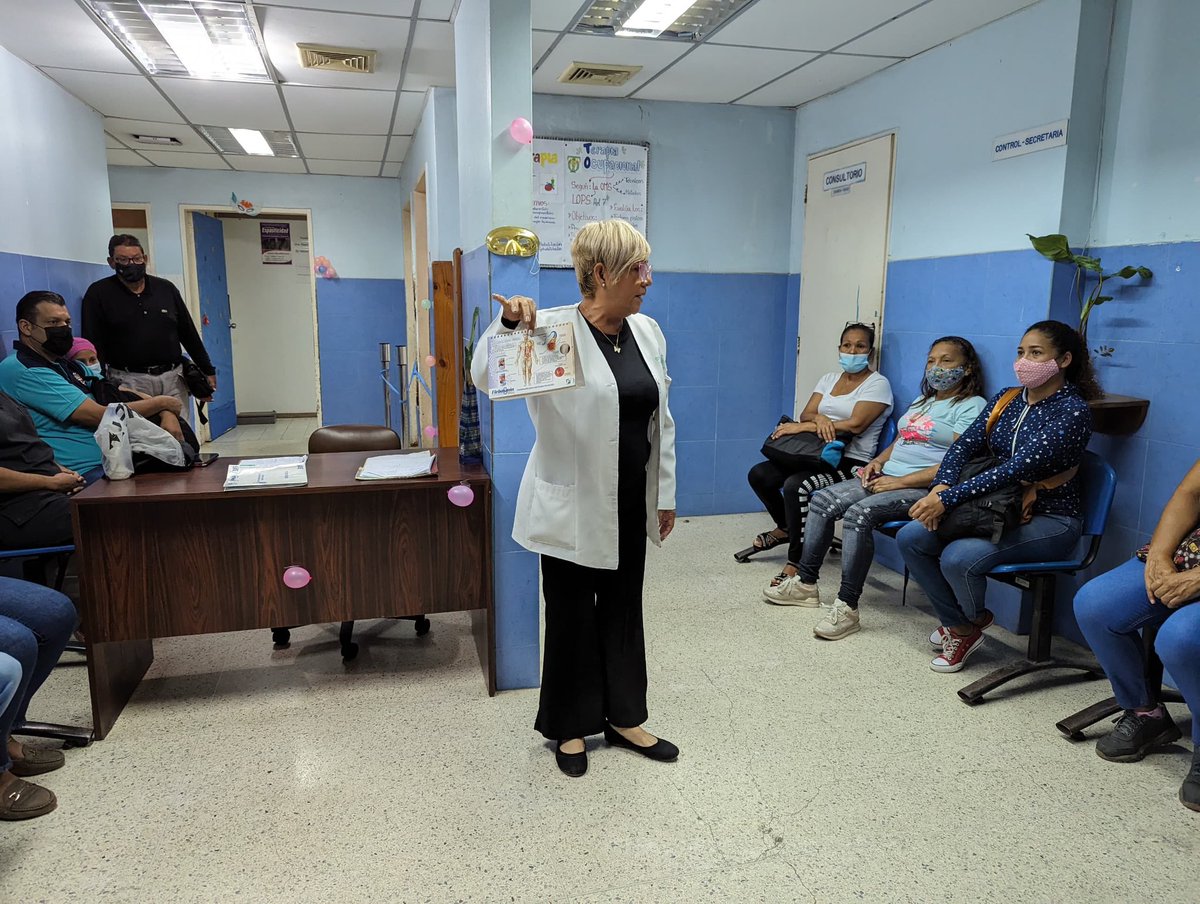 En pro de concientizar a los pacientes del servicio de fisiatría, se realizó en <a href="/ivsslasgarzas/">Hosp. General Regional Dr. Domingo Guzmán Lander</a> , conversatorio por la Dra. Nelly Guaregua, dió unos tips de como cuidar las articulaciones menores y a su vez como hacer actividades sin sobrecarcarlas o lastimarlas.
<a href="/Somosivss/">Instituto Venezolano de los Seguros Sociales</a>