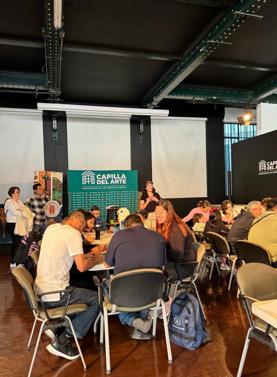 Infancias y familiares un gusto tenerlos en nuestro taller de Domingos creativos héroes, heroínas y más allá, muy contentos de poder compartir con ustedes.