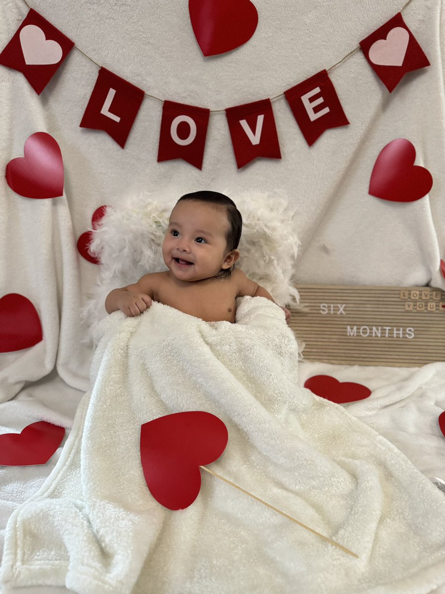 xbeautifullala's tweet photo. Watch out for Cupid this valentine 💘 https://t.co/FGOoQJ2W4I