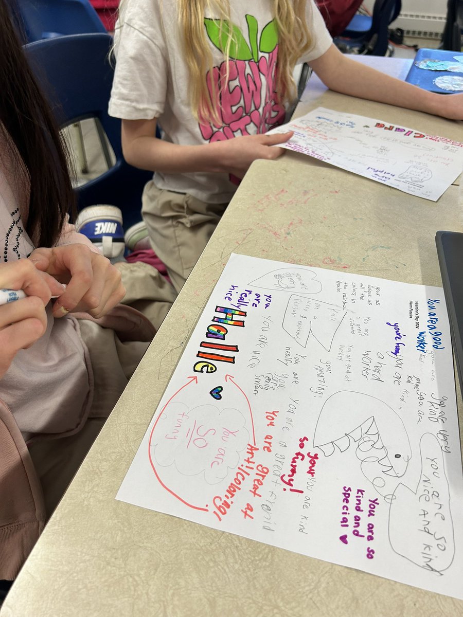 Valentine’s Day in grade 4 💕💕<a href="/tdsb/">Toronto District School Board</a> <a href="/BessboroughEMS/">Bessborough DriveEMS</a> #valentineday #classlove
