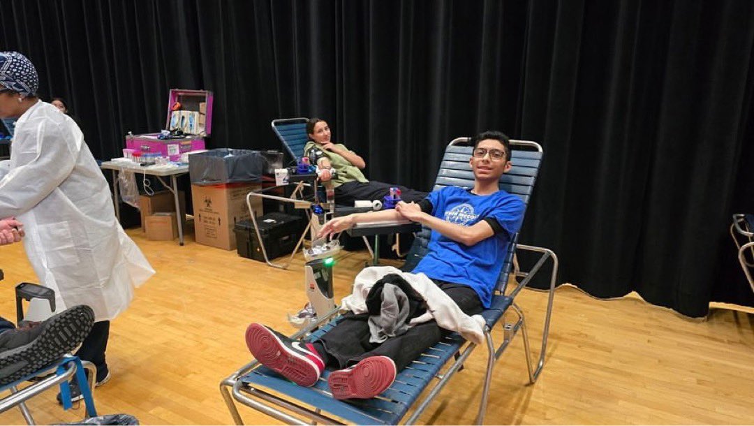CIOBCitywide's tweet photo. ๐ฉธ Big shoutout to Mr. Sorochkin's crew for sponsoring today's blood drive! Your efforts are making a real difference. ๐ @GaynorMcCownELS #MakeAMarkMakeADifference @nycoutwardbound @NYCSchools @DOEChancellor https://t.co/wXb8jTFsCV