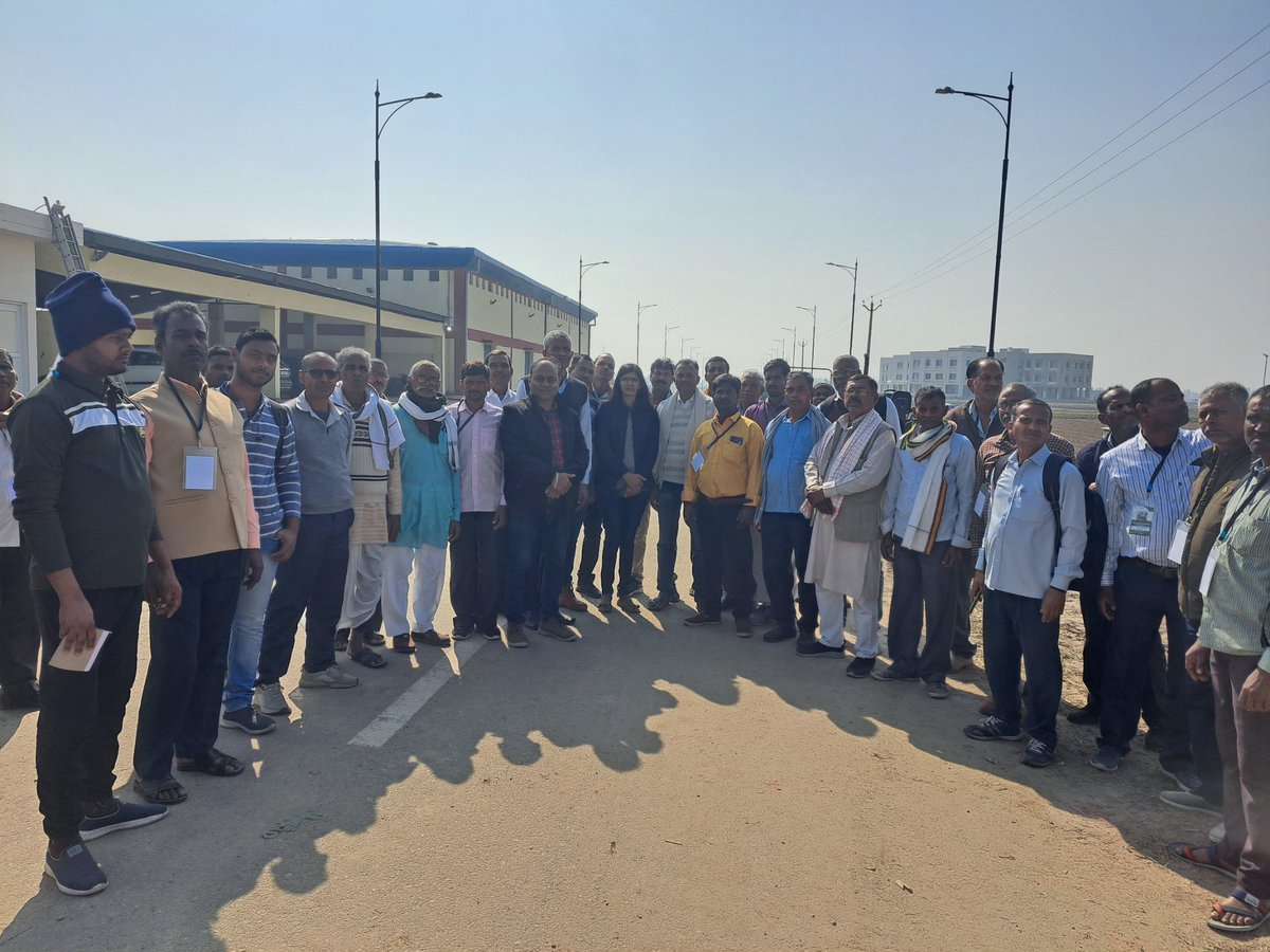 Manuvis008's tweet image. Another batch of 40 progressive farmers from 4 districts of Bihar participated in 4 day's #CapacityBuildingProgram on #ClimateResilientAgriculture at @BISA__India , Ludhiana, Punjab.
@CIMMYT @icarindia @BametiBihar @Agribih