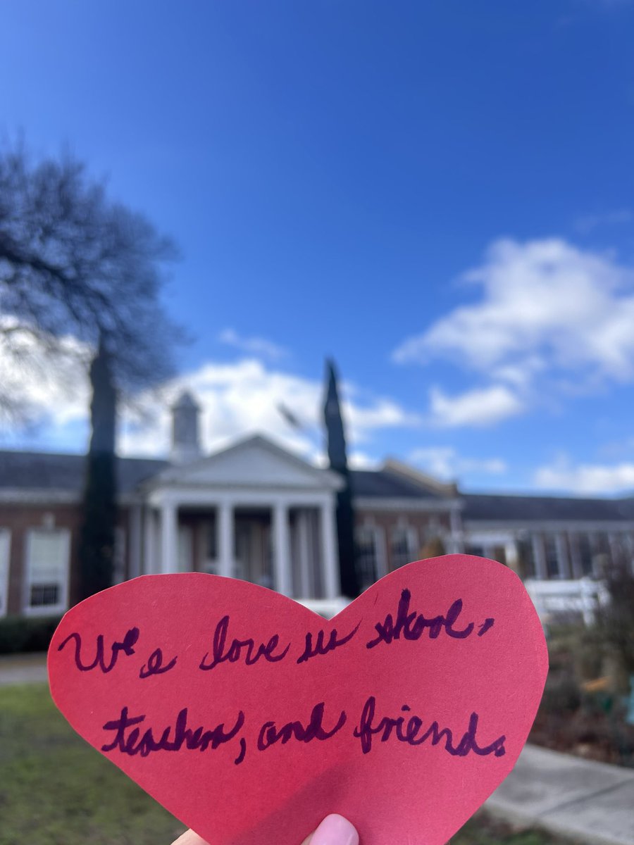 dallasschools's tweet photo. ❤️ See a heart, share a heart  💌 Schools across the district are spreading kindness throughout the day. Don't forget to share your kind message with us! #DallasISDKind #ValentinesDay #Kindnessweek https://t.co/TA62tLlGLM