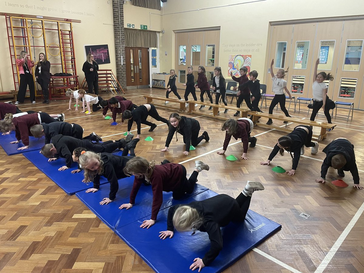 Miss Clutterbuck tweet media