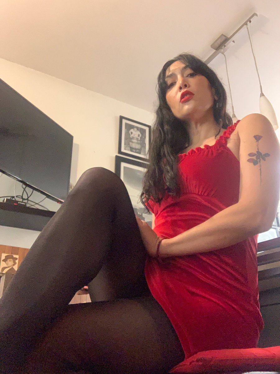 esthercitaromo's tweet photo. Feliz día del
Amor !!! #happyvalentines #collants #nylons #nylonfeet #nylonmodel#pantimedias #hosiery #nylonfeetmodel #calze #autoreggenti #nylonbeauty #leggies #longlegs
#feetsoles #piedi #pies #feetmodel https://t.co/TlnzvgWpnP
