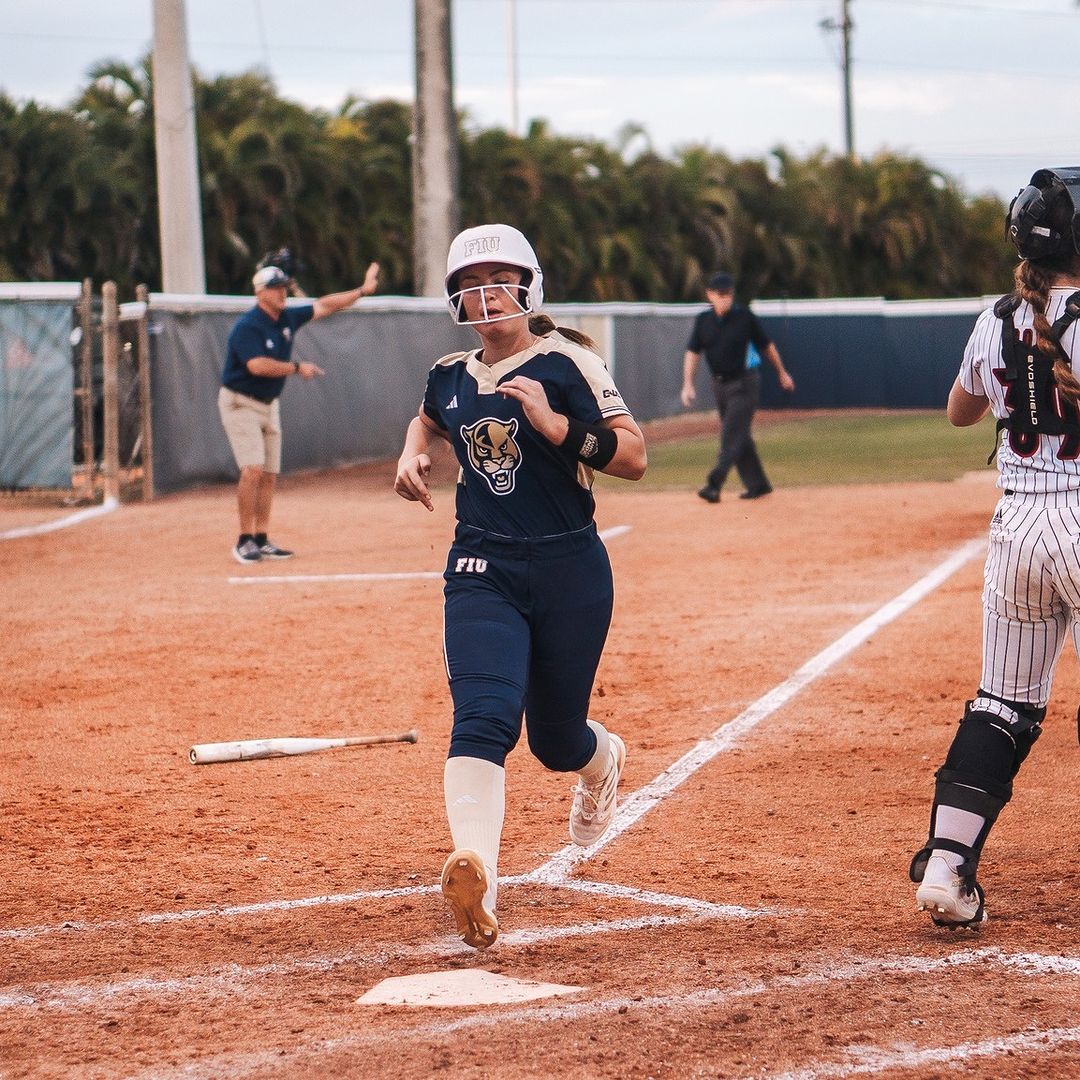NCAASoftball's tweet photo. Best time of the year: softball season 🤩

#NCAASoftball x 📸 IG/fiusoftball https://t.co/18c6IVrMi3