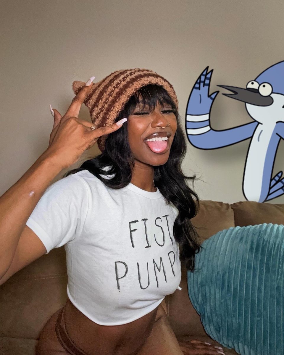iyannacierra's tweet photo. Happy #FRIENDZONE day from me and Riggs ๐ฎโก๏ธ
#happyvalentinesday #happyvalentine #regularshow #Valentine #29daysofblackcosplay #blackcosplayer #oooooooo #blackcosplay #closetcosplay https://t.co/6TBOWO7kGY