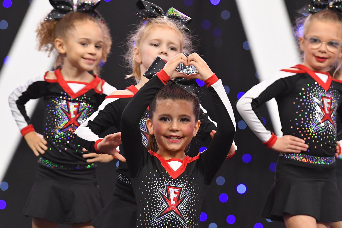 ❤️HEARTS UP❤️ 
Happy Valentine’s Day!😍❤️ 
#exciteseason23 #leafyourmark #valentines #hearts