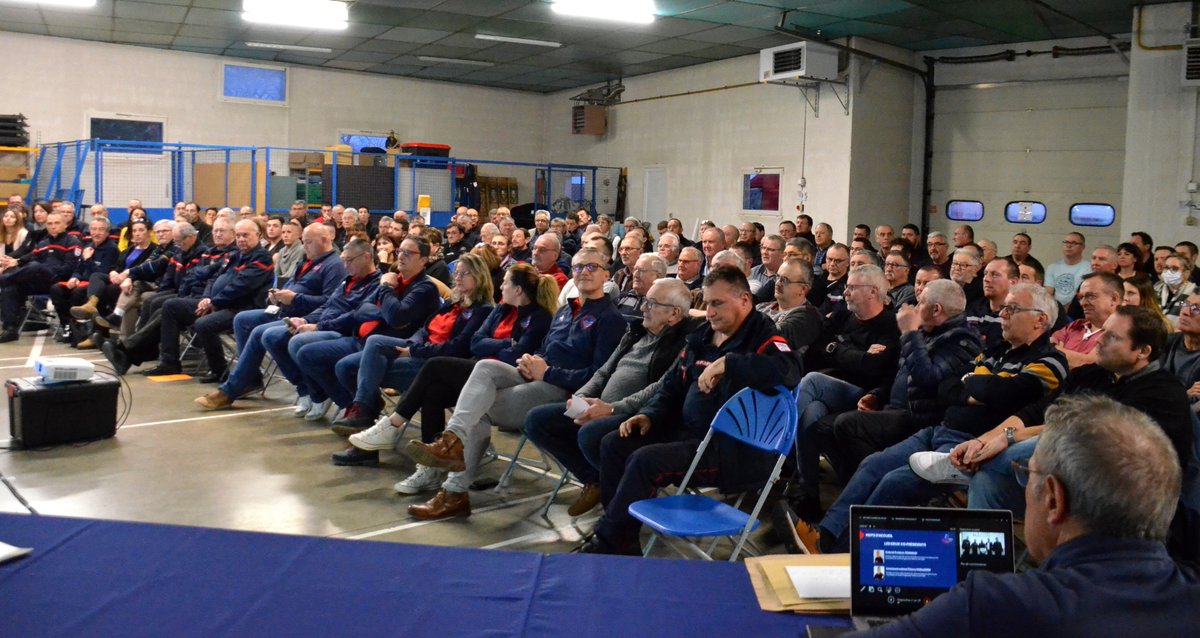 cnspf2024's tweet image. #soiréesterritoriales | Ce sont plus de 200 personnes qui se sont déplacées à Tournus pour la dernière soirée territoriale ! Un succès à l’image de l’engouement porté au projet par les membres @SDIS71 et @UDSP71.
La @saoneetloire est en ordre de marche ! 🥳

📸 @laurenzo71520