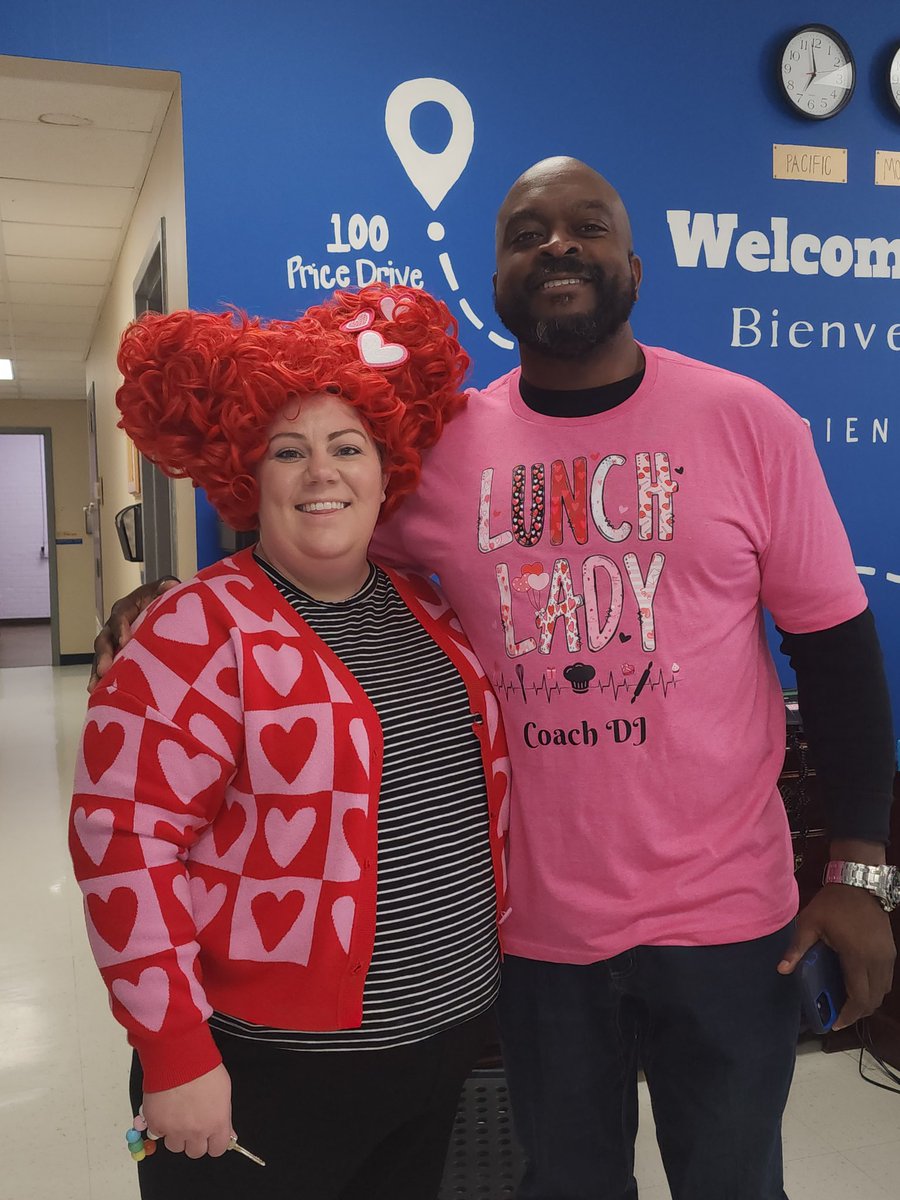 RVariest's tweet image. School leaders at Riser Middle have fun while still engaging in meaningful work to ensure alignment between teacher collaboration and ILT. @intrepid898 @TheresaHamiton @NIETteach