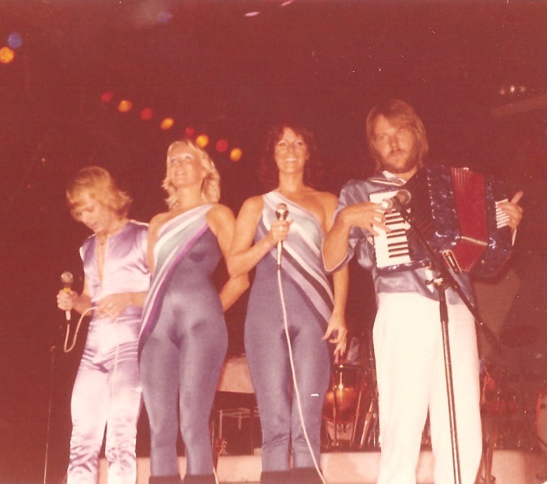 RunningManLNK's tweet image. I participated in a couple of Zoom meetings with Rogan Productions in the UK for an upcoming ABBA documentary &amp;amp; contributed some material from 1979.  Pics are from Seattle, Portland, San Diego &amp;amp; Boston.
#ABBA #abbathemuseum #ABBAVoyage

bbc.com/mediacentre/20…