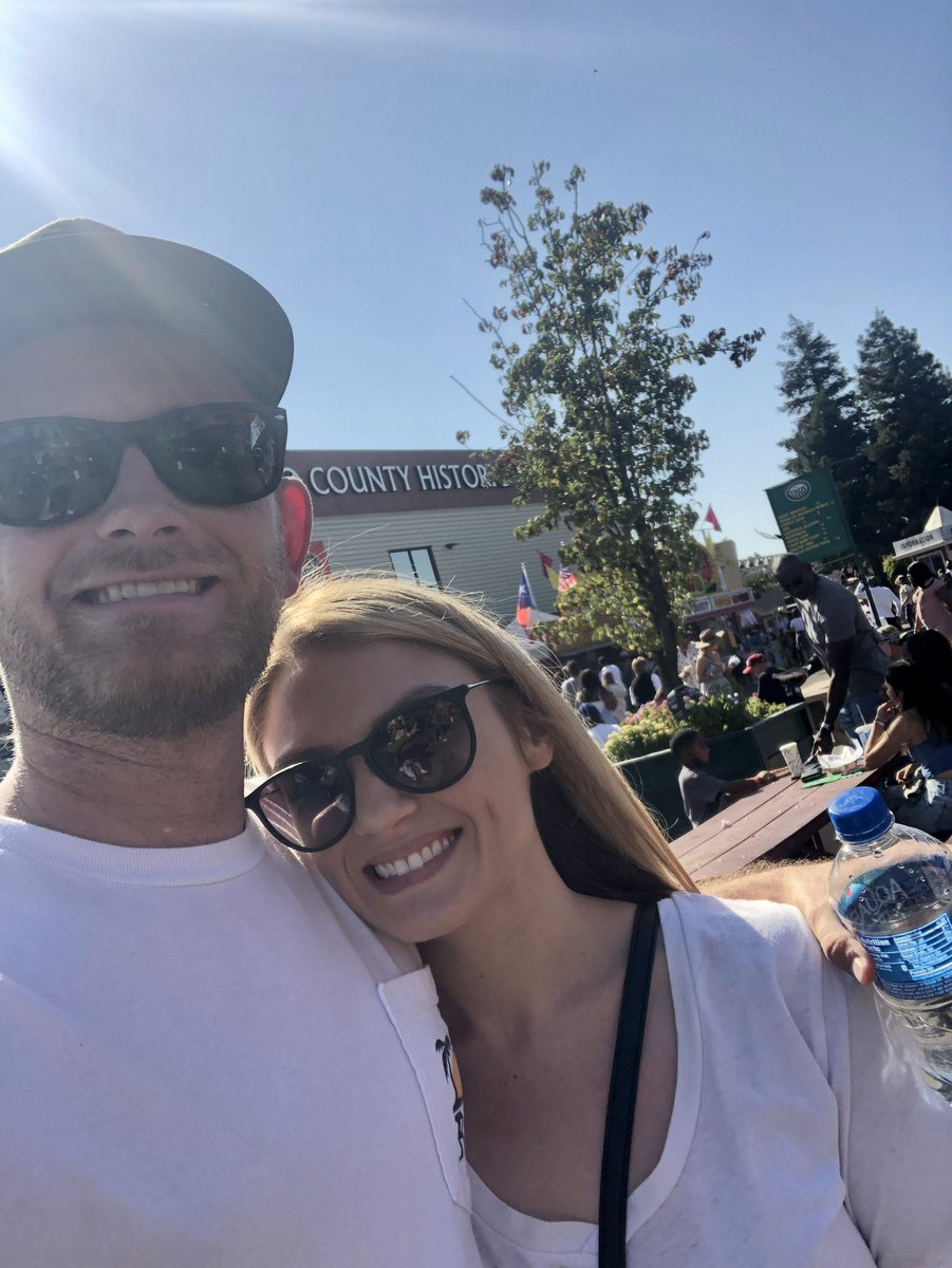 Happy Valentine’s Day to my best friend. I feel so lucky to be able to celebrate the day of love for the 8th year in a row with you 🖤