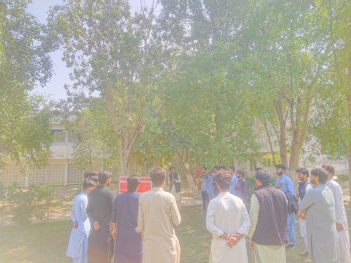 سنڌ شاگرد سڀا ھر سال جیان محبتن جي عالمي ڏینھن کي تعلیمي ادارن توڙي شھرن ۽ ڳوٺن ۾ ڀرپور نموني سان ملھائیندي آھي،ھن سال بہ محبتن جي عالمي ڏھاڙي تي (محبت،لطیف،سیڪیولر سنڌ ۽ سیڪولر تعلیمي ادارا) جي عنوان ھیٺ سنڌ یونيورسٽي ۾ ویھڪ رکي وئي.

سنڌ شاگرد سڀا(سنڌ یونيورسٽي)