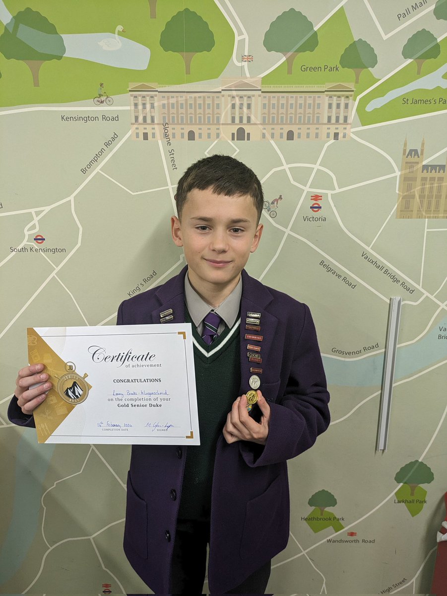 Well done to LBK who has achieved his Gold Senior Duke award. He has really gone above and beyond to achieve this award, doing 6 challenges and using his own time to complete them. Well done! @YorkHouseSch @YH_UpperSchool @JuniorDukeAward #aboveandbeyond #theYHway