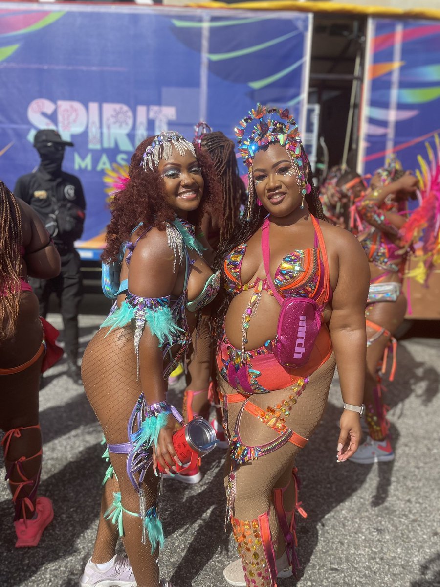 LivvMyLife's tweet photo. me and carnival have a contract 🤝🏾🇹🇹🫶🏾 https://t.co/T5ejGhpkAI