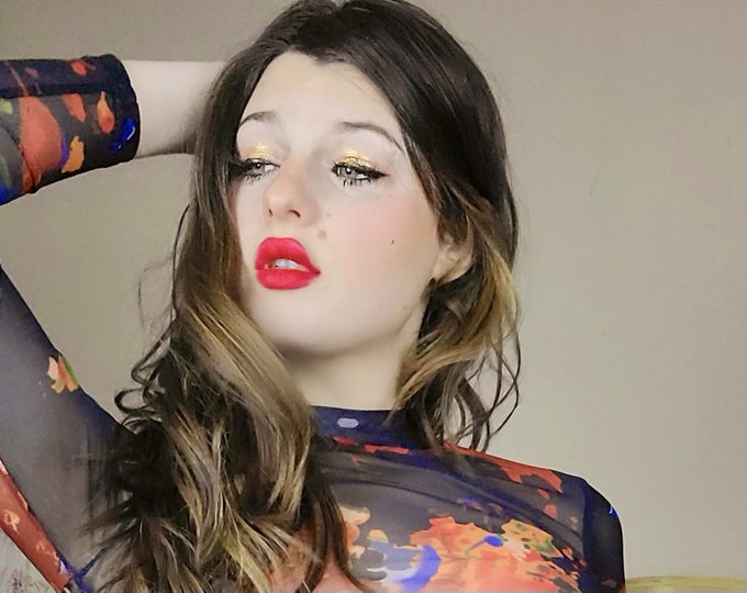 Happy Valentine&rsquo;s Day babes🥰🥰🥰🥰 Working on a new video for my page . It&rsquo;ll be up today . Come say hi