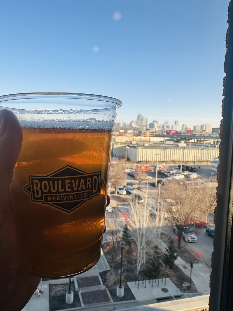 jabax3's tweet photo. Our 3rd parade with @Boulevard_Beer as our host. #chiefs  #cheerstothechamps https://t.co/CXIN5Tl0kR