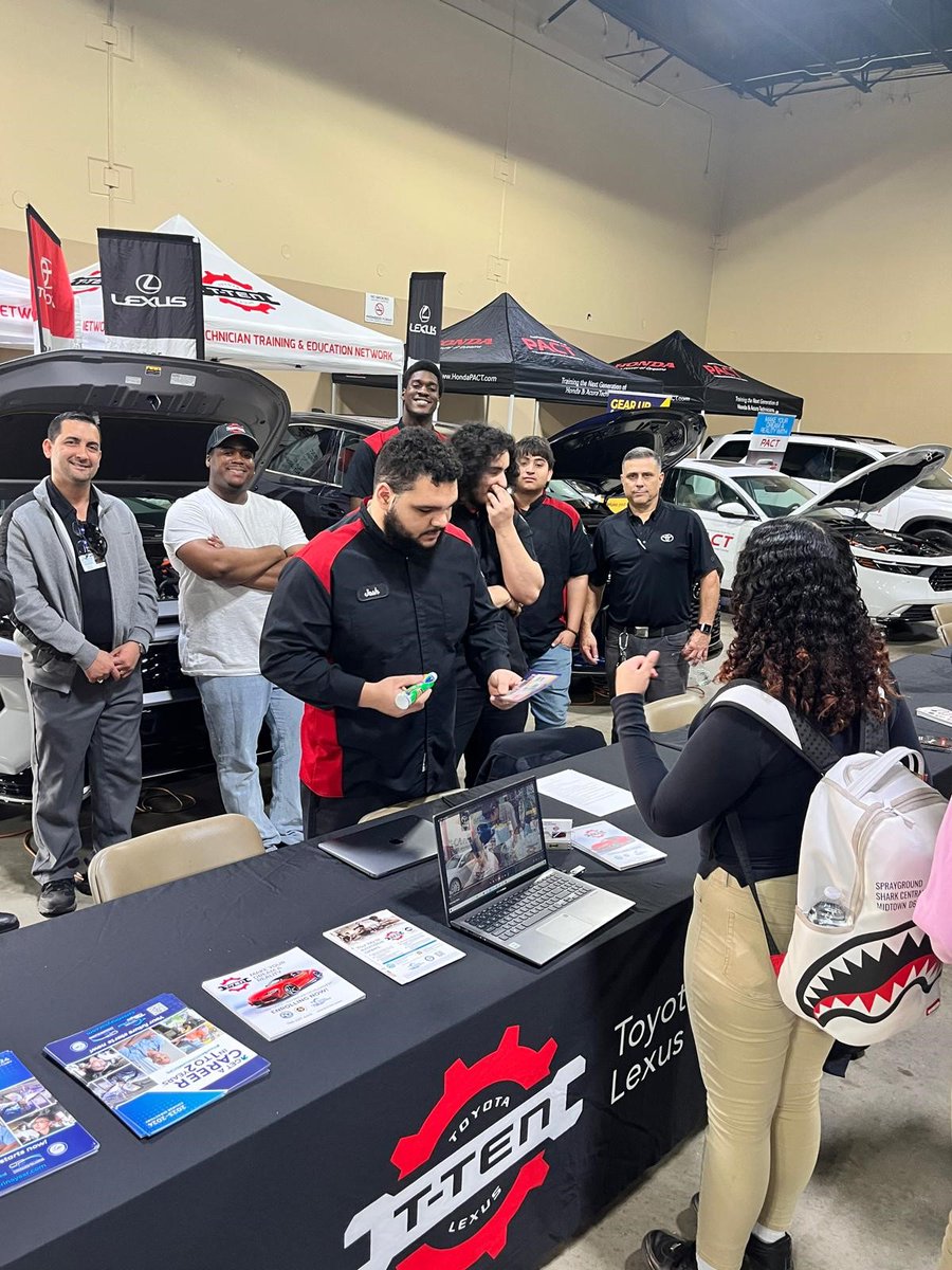 At our second annual Spring Technical College Career Expo, students engaged with industry professionals, exploring diverse career avenues. @MDCPSTechCollgs counselors and CAP advisors participated in development workshops centered around dual enrollment and post-secondary