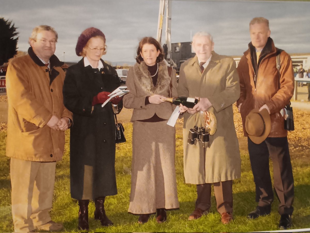 The Molony family are sad to hear of the passing of our dear friend Maureen Mullins. Thinking of the many great days we shared with her in Thurles. Sending our love and condolences to her family. May Maureen's kind and gentle soul Rest In Peace