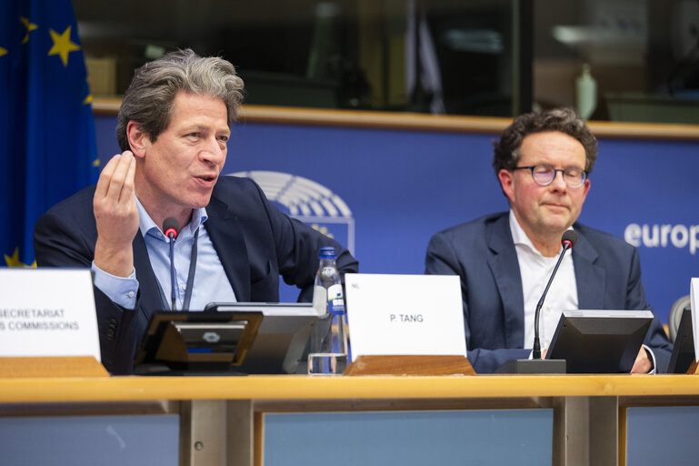 Yesterday was the last time chairing the FISC subcommittee @EP_taxation It was a pleasure, seeing the willingness of many to cooperate. Making the European Parliament the only parliament in Europe to be on top of European and international tax discussions #democracyatwork 1/2