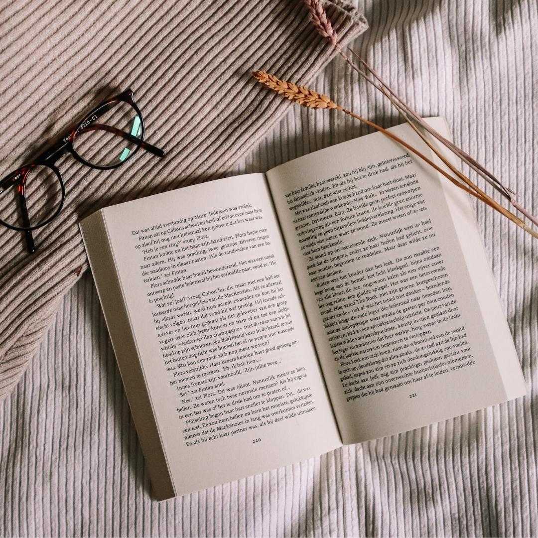 TheproBookedito's tweet photo. "Before You Think About Character Arcs in a Series, Think About Plot Structure" - K.M. Weiland https://t.co/6lq6OMJTND #PlotCrafting #PenToPaperMagic #CharacterCrafting #writing #aspiringauthor #writer #authorlife #writerscommunity #authors #amwriting #authorcommunity #books https://t.co/4Hl99dEjHu