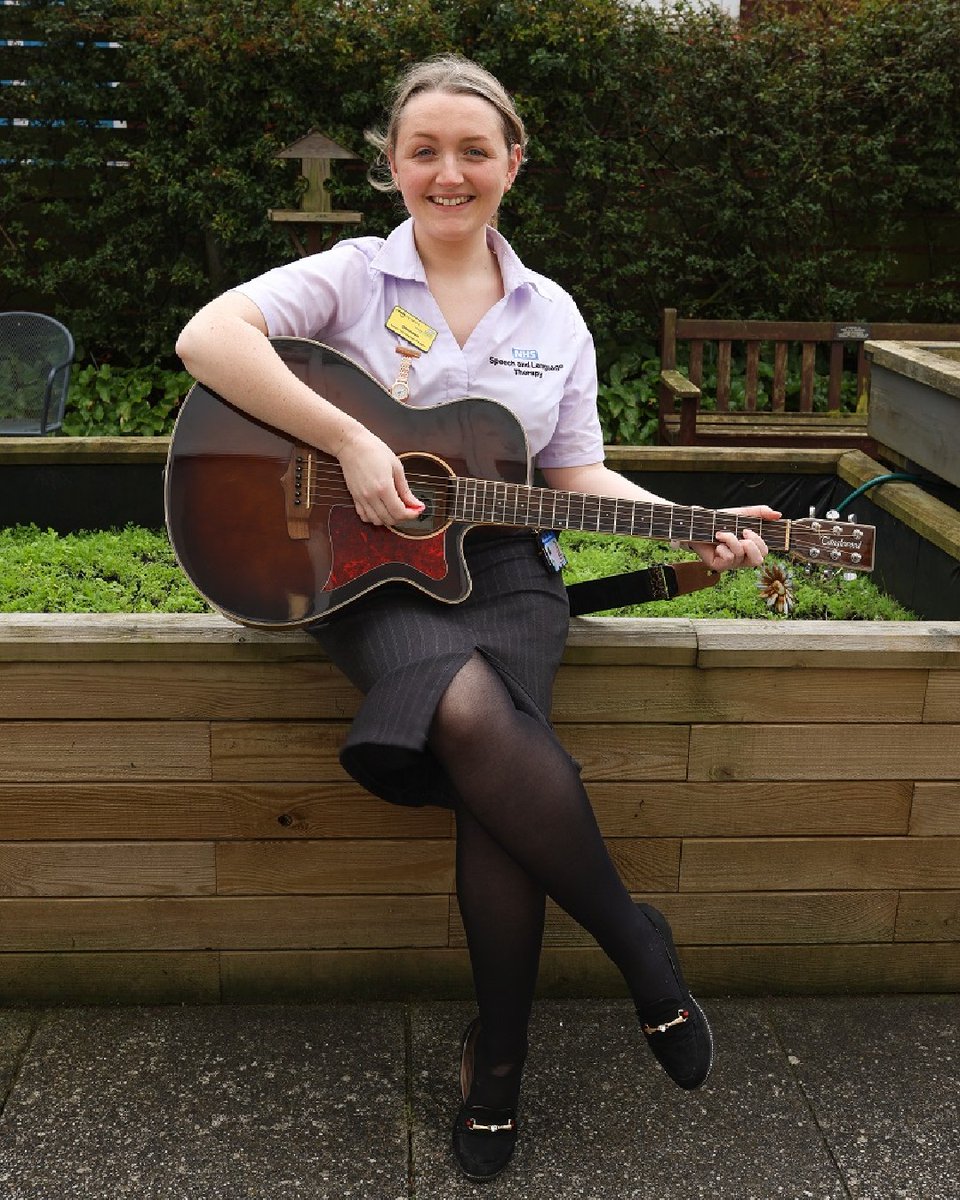 An actress and singer who turned her back on stardom is now using her skills to help people recovering from brain injuries.
Shannen Turner, 30, was once named best young actress in Kent, and had an agent in London and Dublin - but now works at K&amp;C: 
ekhuft.nhs.uk/news/shannen-s…