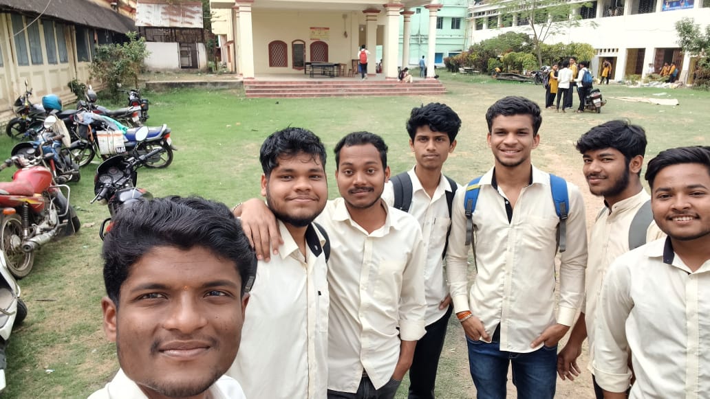 ସମାନ ନାଗରିକ ସଂହିତା, ବର୍ତ୍ତମାନର ଆବଶ୍ୟକତା ବିଷୟକୁ ନେଇ ବାଲେଶ୍ଵର ଜିଲ୍ଲାର ଫକୀର ମୋହନ ସ୍ଵୟଂଶାସିତ ମହାବିଦ୍ୟାଳୟ ଠାରେ #CDD ଅନୁଷ୍ଠିତ ହୋଇଯାଇଛି।
#ABVPCDD
#ABVPOdisha