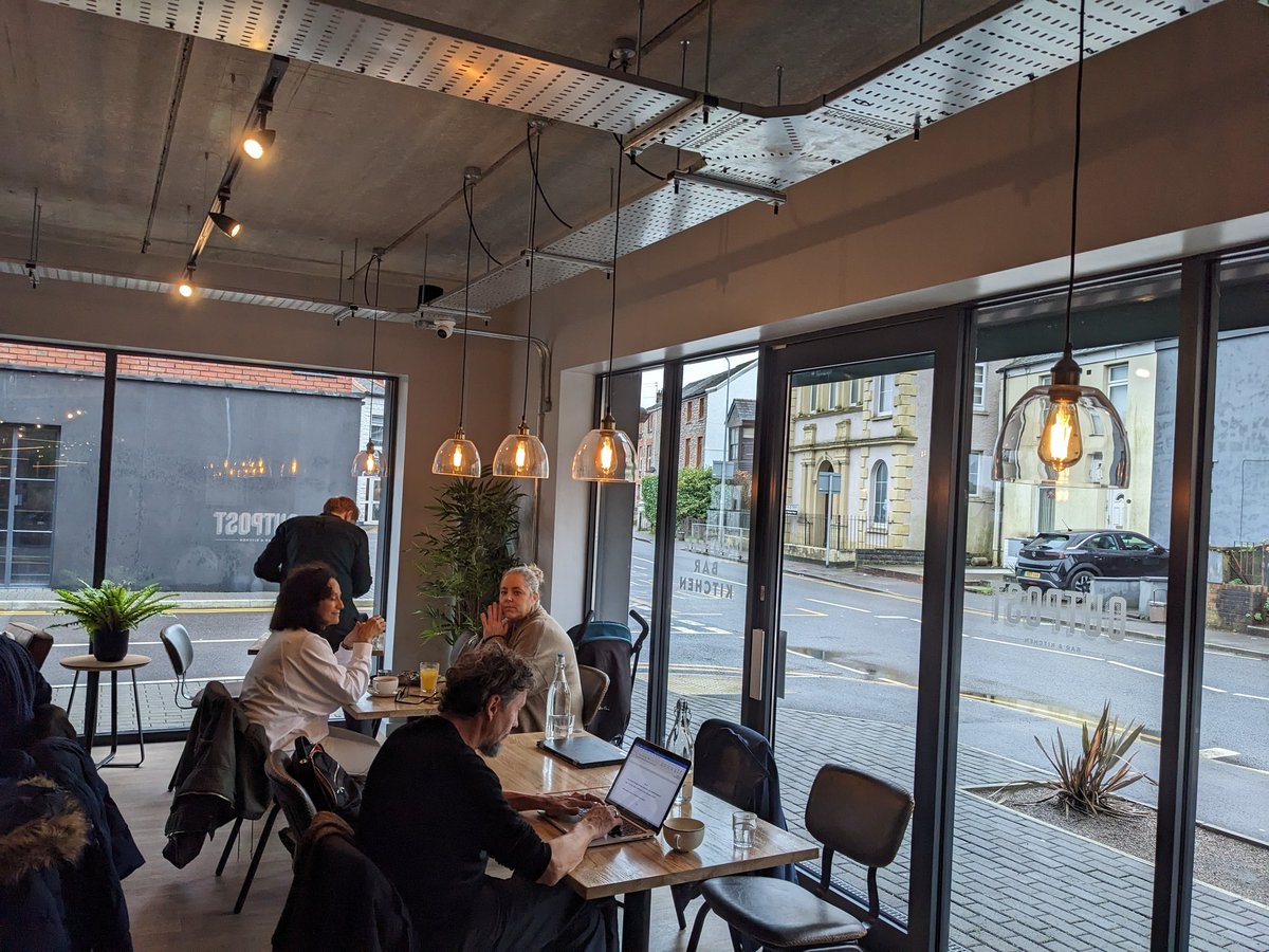 thedimmick's tweet photo. 📍 @NeilNavarra's Outpost Canton
🚪 Opened Nov 2023
☕ £3.30 Americano
🚲 Lock up right outside the front door

Really well fitted out space, buzzingly busy for an hour and a half on a Wednesday morning! 👏👏👏

Where next? 🤔

#IndependentCardiff #CardiffsIndependents https://t.co/CsbmpUrrdC