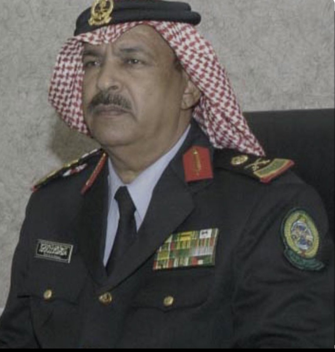 nwaf_alwiswis's tweet photo. احد قيادات الوطن المخلصين واحد  أركان قبيلة حرب البارزين 
اللواء الركن الشيخ بدر بن عزيز بن ربيق
نسال الله بعزته وجلاله أن يتغمد الفقيدبواسع رحمته 
إنا لله وإنا إليه راجعون https://t.co/XZEnV0Cfqf