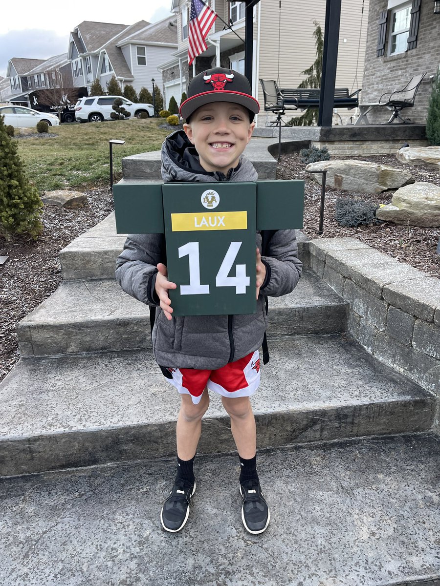 HumbertCoach's tweet photo. A little @BradenLaux14 action for the Valentines box today https://t.co/AfMCb904sF