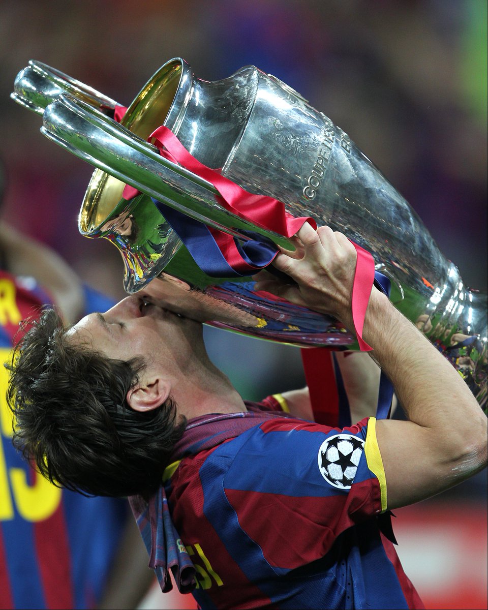ChampionsLeague's tweet photo. 🥰🏆

#ValentinesDay || #UCL https://t.co/xDcfwPfEvQ