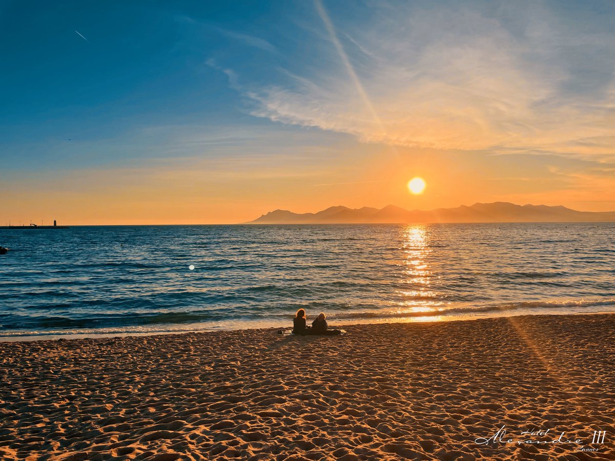 Happy Valentine’s Day. 

#happyvalentinesday #alwaystogether #togetherforever #cotedazurfrance #cannes2024 #cannessoleil #onatousbesoindusud #saintvalentin