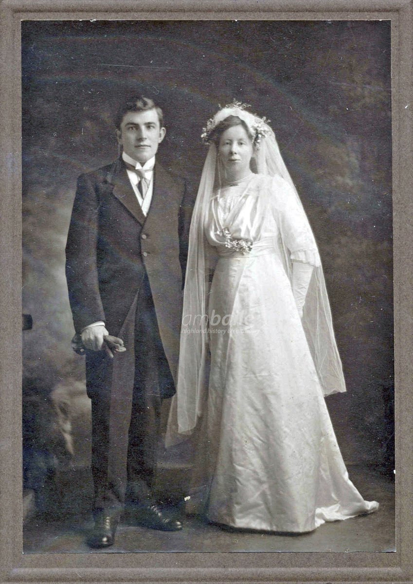 HighlandHistory's tweet photo. The #wedding photograph of Joey Macleod, from #Stornoway, and Donald Mackenzie, from #Scoraig. Their wedding took place in Stornoway in 1912.
#ValentinesDay 

[photo courtesy of Nina Mackenzie / @UllapoolMuseum] https://t.co/hcFz3new31