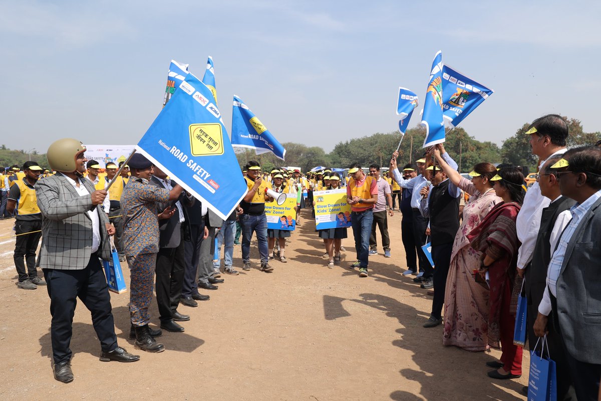 ClubD2S's tweet photo. Let's step up, #Pune! The #IARC2024 #Walkathon is kicking off soon! Join us as we stride together for #RoadSafety and ignite a movement for change!
#StaySafeDriveSmart #HelmetSafety #NationalRoadSafetyMonth #WalkForSafety https://t.co/MK7DwzUxkw