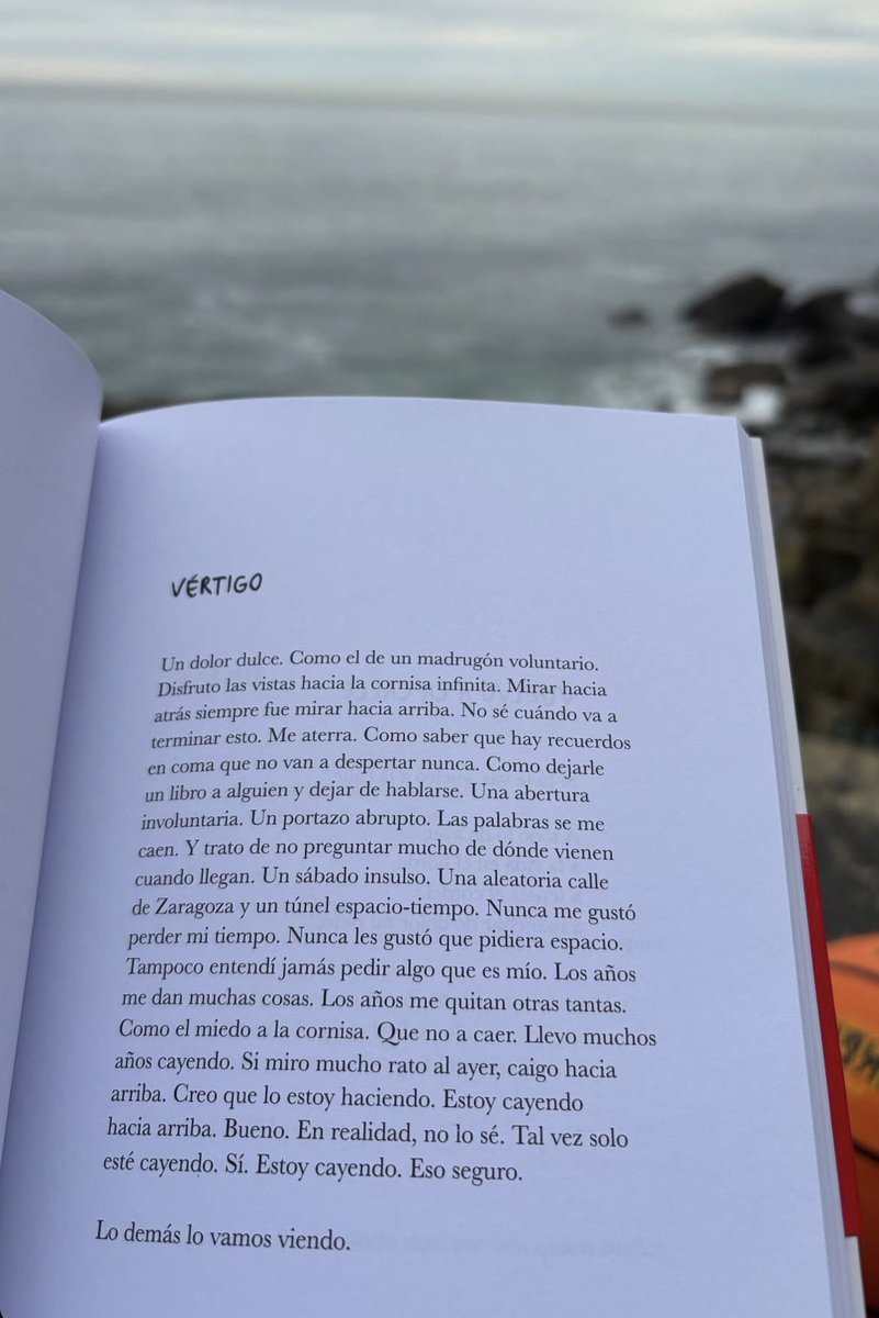 Zetazen1's tweet photo. Nunca me gustó perder mi tiempo.
Nunca les gustó que pidiera espacio.

“Manos frías” ya disponible en tu librería fav ❄️ https://t.co/oGpT8ILgs5