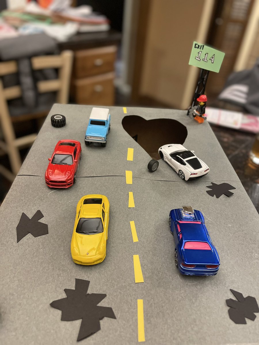tabcat31's tweet photo. When the highway crew at your school’s exit has been in your life about as long as you’ve been alive, you get inspired to include them in your valentines box ❤️ #gettingbetter #vday2024 #jaxlee @myARDOT https://t.co/ksEl8sBPNj