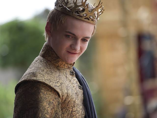 HabisNontonFilm's tweet photo. Di Game of Thrones, ada bocil yang tiba-tiba jadi pemimpin bangsa karena Raja sebelumnya meninggal.

Karena kerajaan, jadi sistemnya lewat darah keluarga. 

Masih inget raja yang baik hati dan pecinta damai ini? :) https://t.co/VOHeHGbvrJ