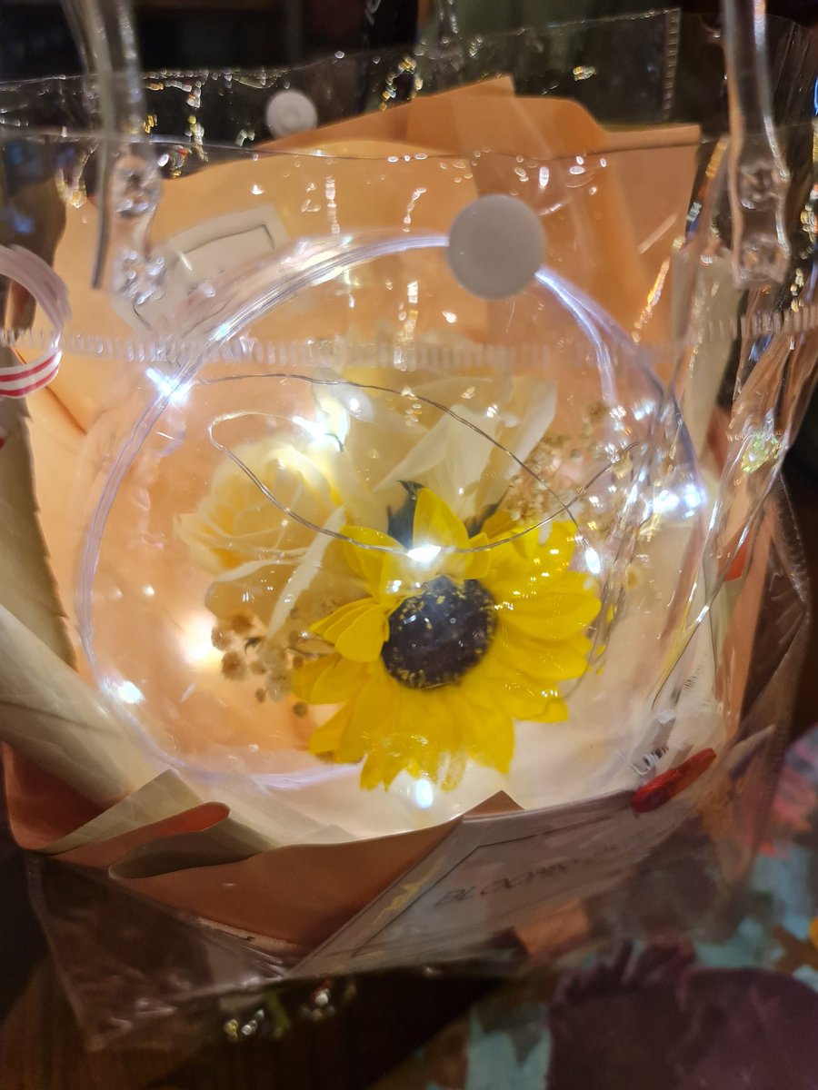 iitssprout's tweet photo. subbed to a random streamer 2 years ago and received this today. funny how that works, huh? https://t.co/Datta8atgB