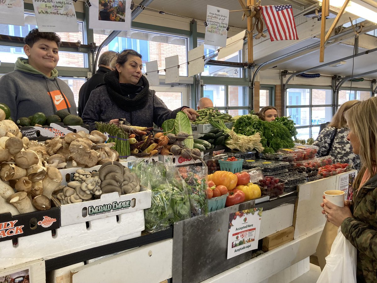 SkrticX's tweet photo. This month, King Quality Produce celebrates 40 years at the @WestSideMarket. It's always a joy to see Aimam Ebrahim, Maha Mikhael, &amp; Mikhael Ebrahim engaging with shoppers, offering fantastic deals on fruits and vegetables. Congratulations to the family on this amazing milestone. https://t.co/wYmI1CfkQ3