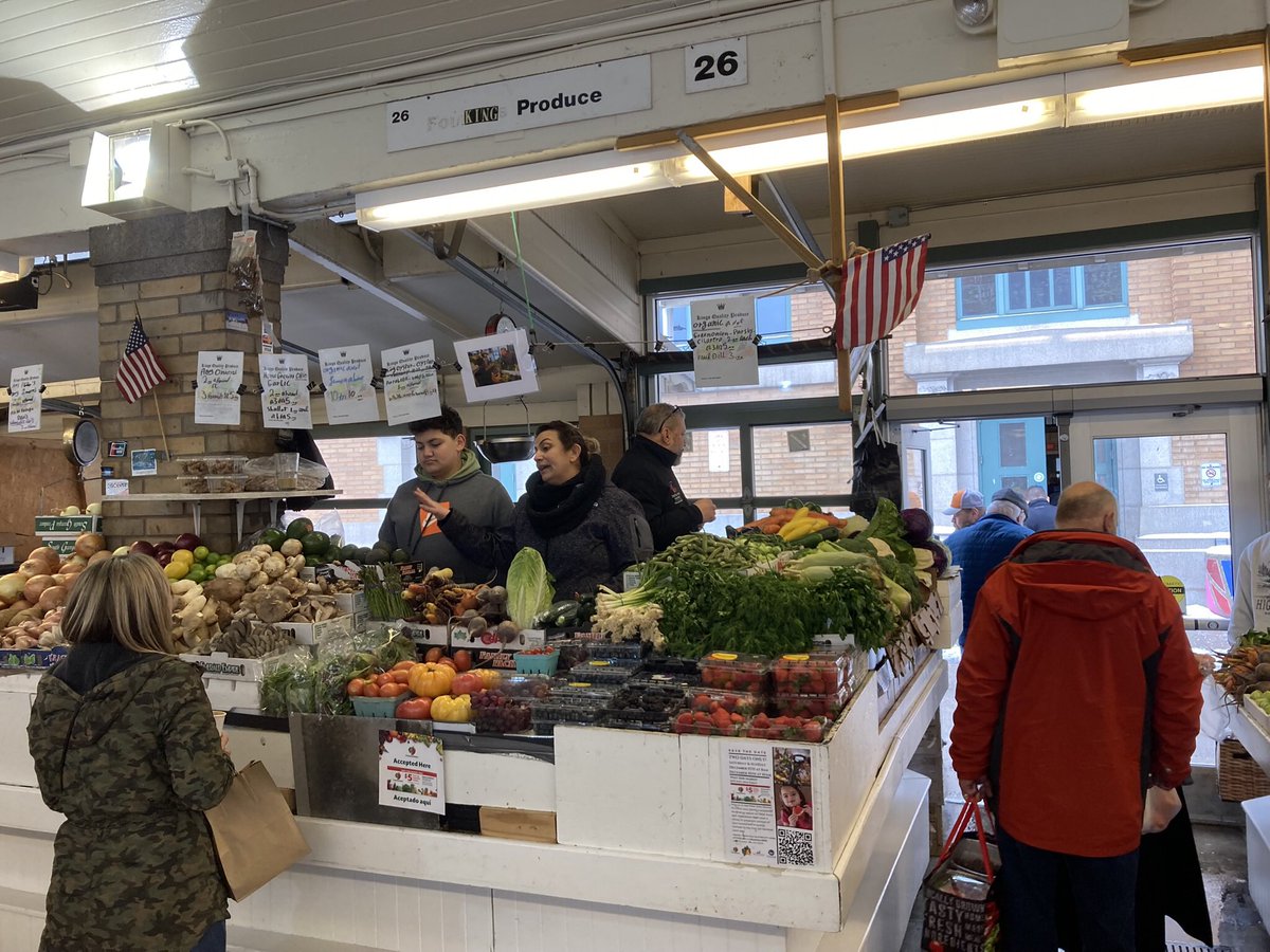 This month, King Quality Produce celebrates 40 years at the @WestSideMarket. It's always a joy to see Aimam Ebrahim, Maha Mikhael, & Mikhael Ebrahim engaging with shoppers, offering fantastic deals on fruits and vegetables. Congratulations to the family on this amazing milestone.