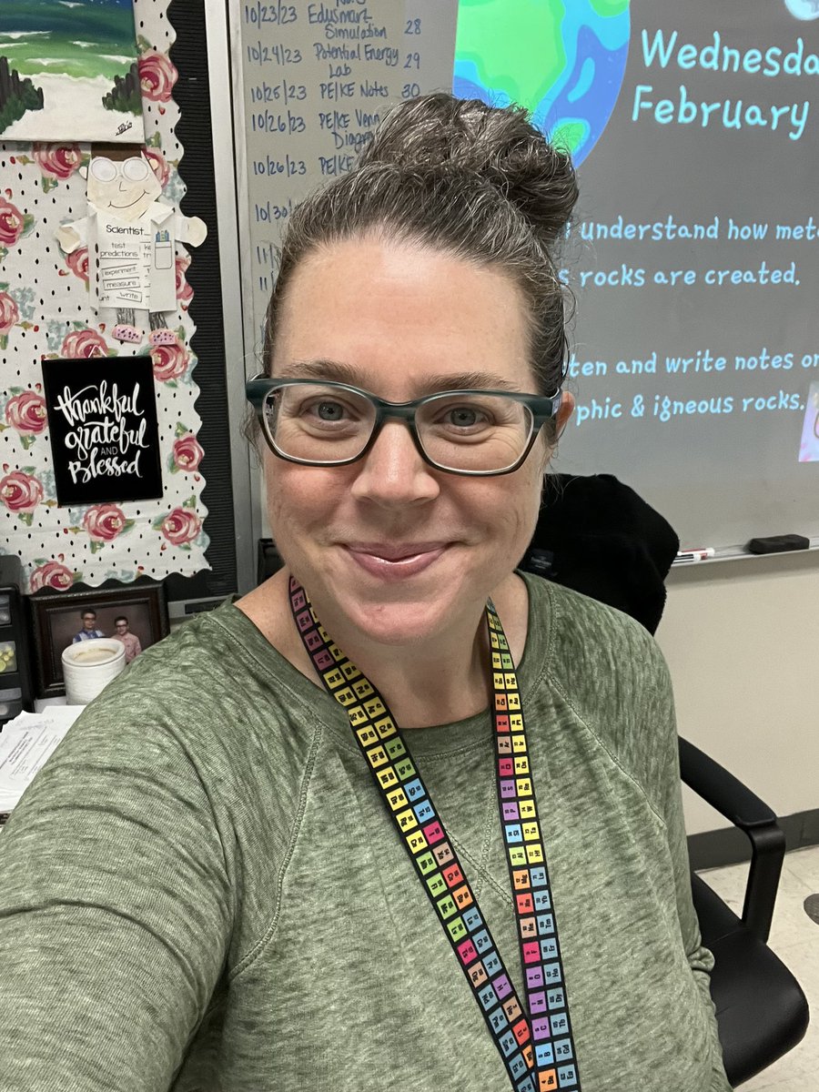 micromanda's tweet photo. #heyweek Green today. Valentineโs Day so I had to sport some green socks with love xoxo and โค๏ธs. #teachhardandwearcrazysocks @HEY74173661 @CrosbyISD @CrosbyMSCougars https://t.co/hxdzwUgAIl