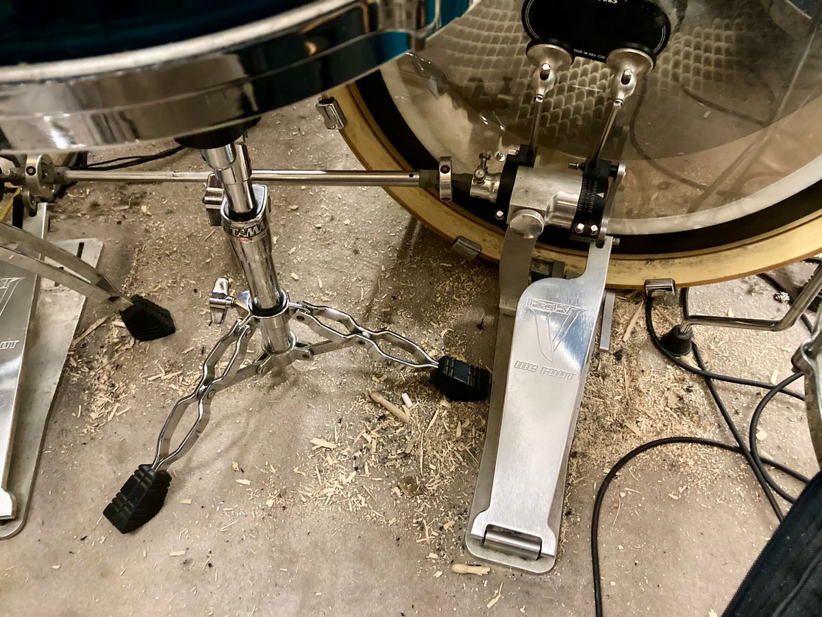 Ojalá que vuestras parejas os traten mejor de lo que Dani trata a sus baquetas.

😆😆

#VITAIMANA #VI #SANVALENTIN