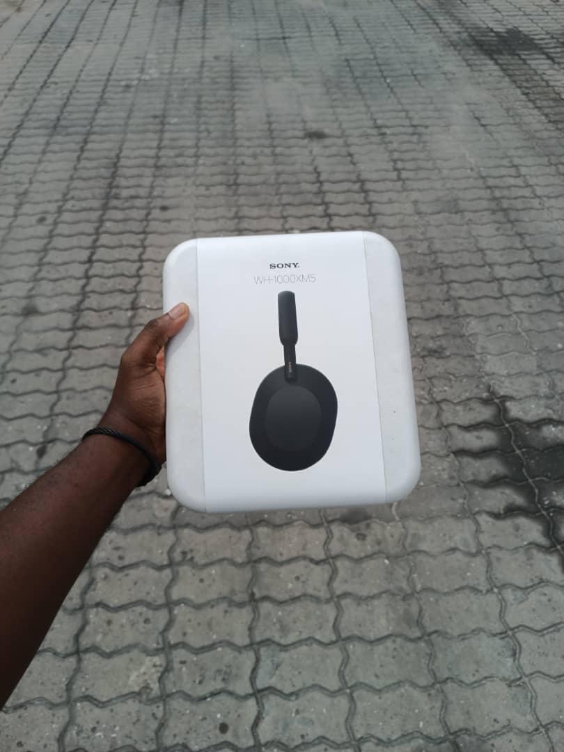 EtimSamuel15's tweet photo. Valentine offer ❤️🔥🔥
   Never too late 
Bud 
Head set 
Power bank
Solar generator etc

ValentinesDay
#ecom #iwobi #lati #davido #wizkid #valking #Wizkid
#futa #akwaibom #rain #dollar #drake #portable https://t.co/ExYGwf9CYb