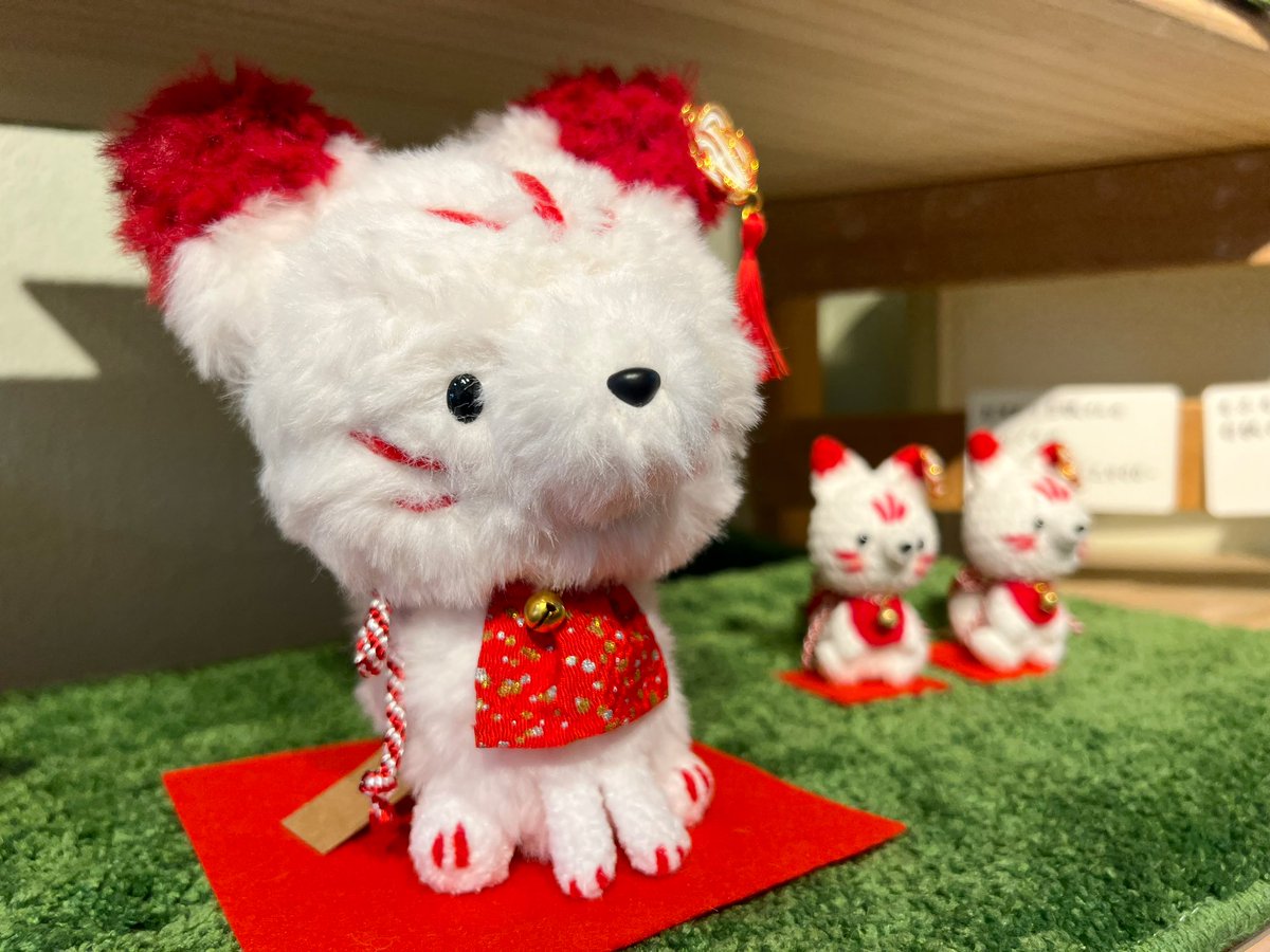 #初午きつね展 5日目もありがとうございました⛩️🙏
明日から通販ページも立ち上がるようなので、よかったら覗いてみてください🦊✨

🦊期間
     2024年2月10日(土)～2月18日(日)
🦊時間
     11:00～18:00(最終日17:00)
🦊住所
     東京都台東区浅草4-28-14
     アトリエコメット 