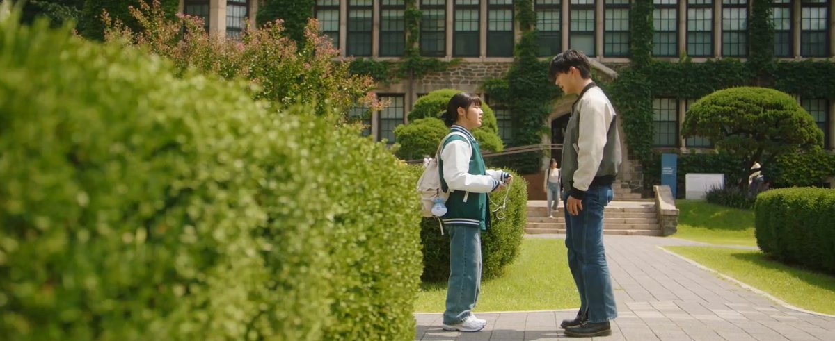 runshineaja's tweet photo. Ini series Hyang Gi lainnya yang seru, romance tipis-tipis, gemes. Awalnya bahkan ga niat nonton, tapi loh kok sampe abiss 😊
#KimHyangGi #ShinHyunSeung
#PlayPlii #SecretPlaylist https://t.co/BZXnnviB3P