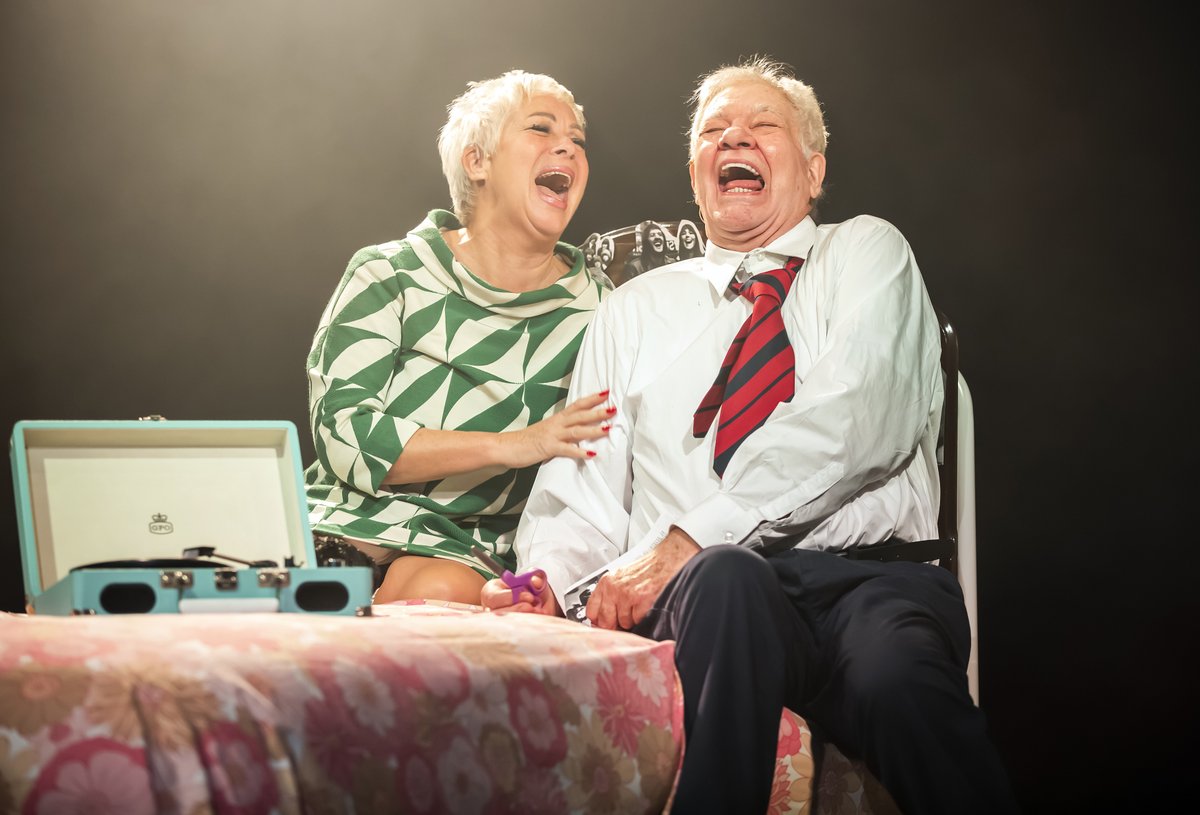 backstagebilly's tweet photo. @hopemilltheatre #TONIGHT #press #night @RealDeniseWelch #mathewkelly @MsKate78 @WilliamWhelton @Joseph_Houston - #excited to see this amazing tale ...
Grab ya tickets https://t.co/KzCfJxBYMI https://t.co/KfjiSM6eqN