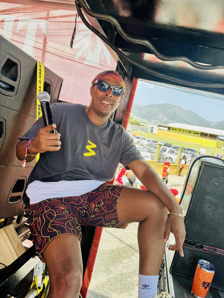 shalmarshall's tweet photo. It’s A Wrap for Trinidad Carnival 2024…🎭🫶🏾🎞️
Swipe For Annual Father & Son Photo..📸 We On The GRIND with @carnivaltribe
#DOCUMENTWE #IZONEAHDEM #CARNIVALTUESDAY #GETINDFRAME https://t.co/p6Nn9fnl5A