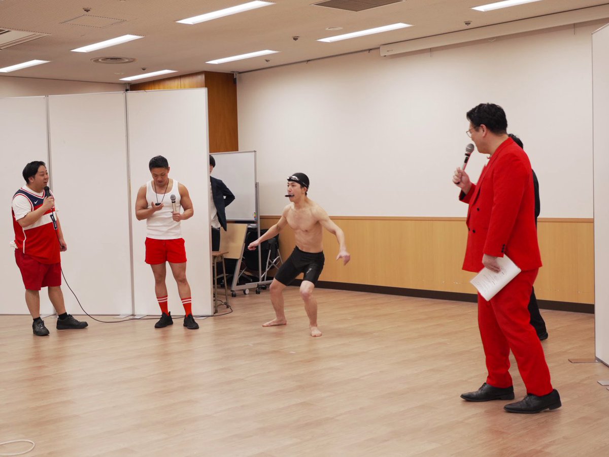 yca_yoshimoto's tweet photo. YCA東京🗼

本日は作家松橋周太呂講師の
卒業制作授業‼️

／
NSC✖️YCAのタッグ再び！
＼

NSC生のプロフィールをYCA生がふくらましライブ形式で披露しました😃✨
意外な特技にMCの #バビロン  さんも驚愕🫨🫨

次回はネタ作成授業パート2✌️
YCA生が書いたネタをNSC生に披露していただきます！

#yca3期 https://t.co/q1QAyhvTg1
